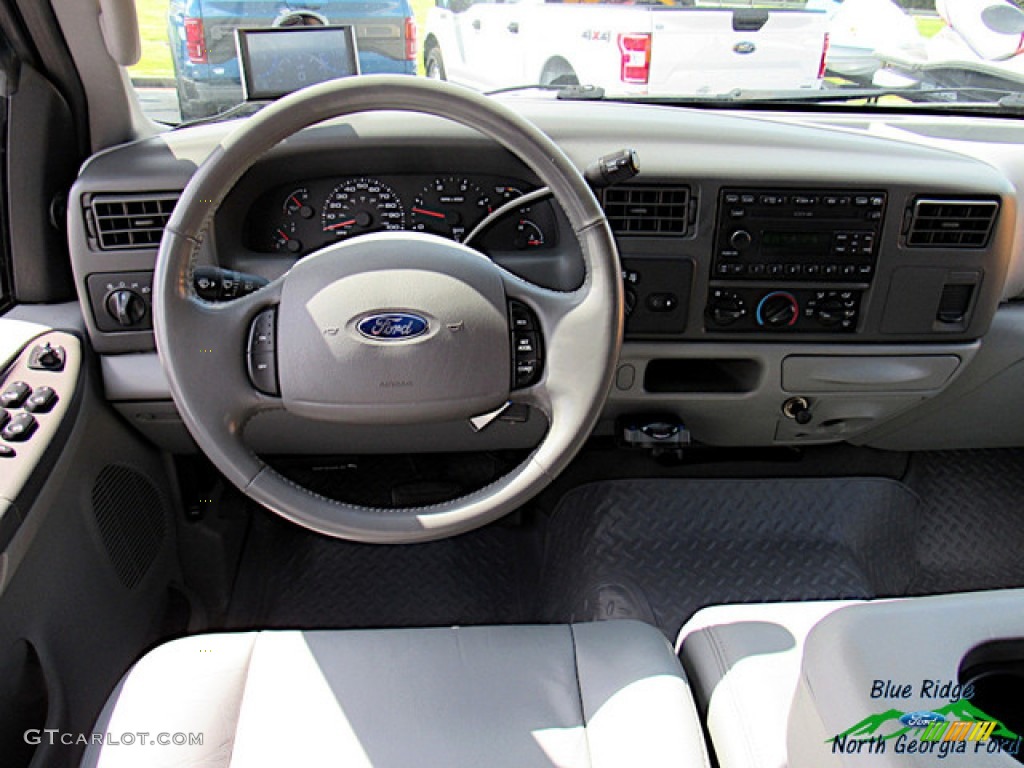 2004 F250 Super Duty Lariat Crew Cab 4x4 - Dark Shadow Grey Metallic / Medium Flint photo #15