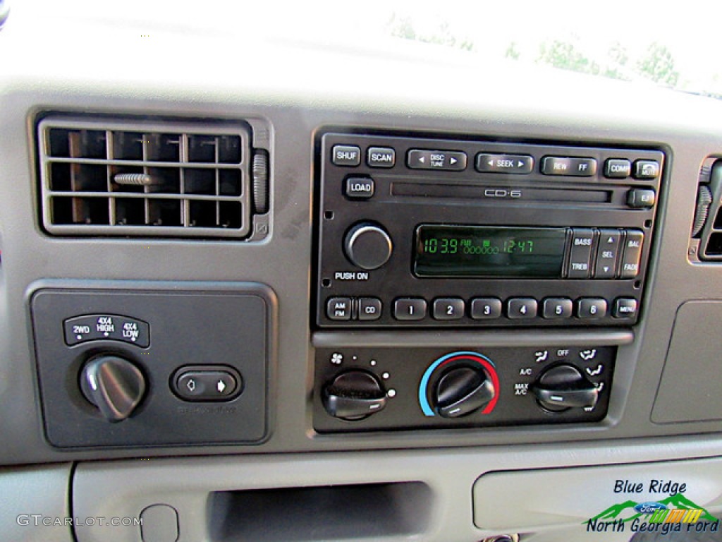 2004 F250 Super Duty Lariat Crew Cab 4x4 - Dark Shadow Grey Metallic / Medium Flint photo #21