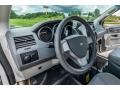 Stone White - Grand Caravan SE Photo No. 19