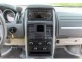 Stone White - Grand Caravan SE Photo No. 32