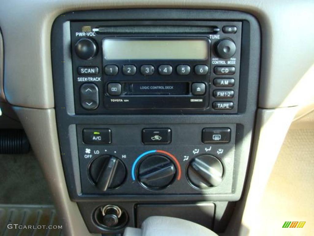 2000 Camry LE - Super White / Oak photo #11