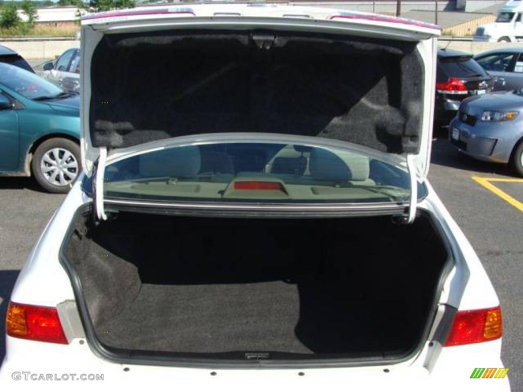 2000 Camry LE - Super White / Oak photo #13