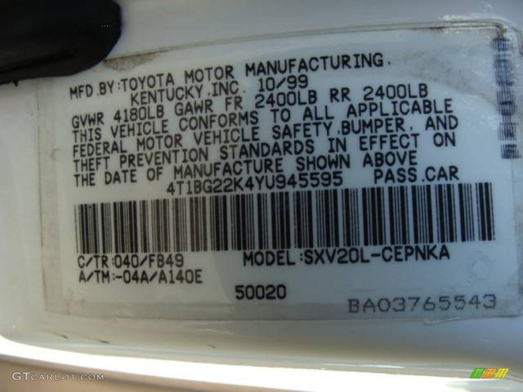 2000 Camry LE - Super White / Oak photo #15