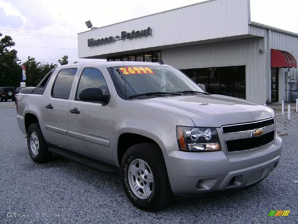 Silver Birch Metallic Chevrolet Avalanche