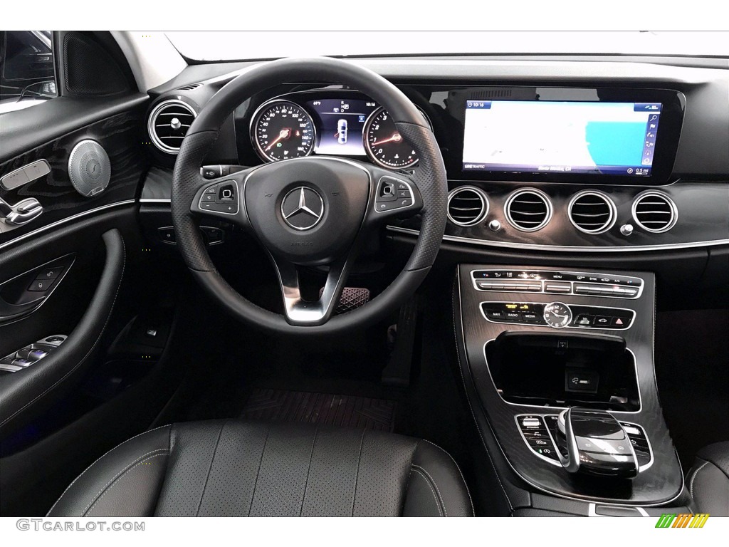 2018 E 300 Sedan - Lunar Blue Metallic / Black photo #4