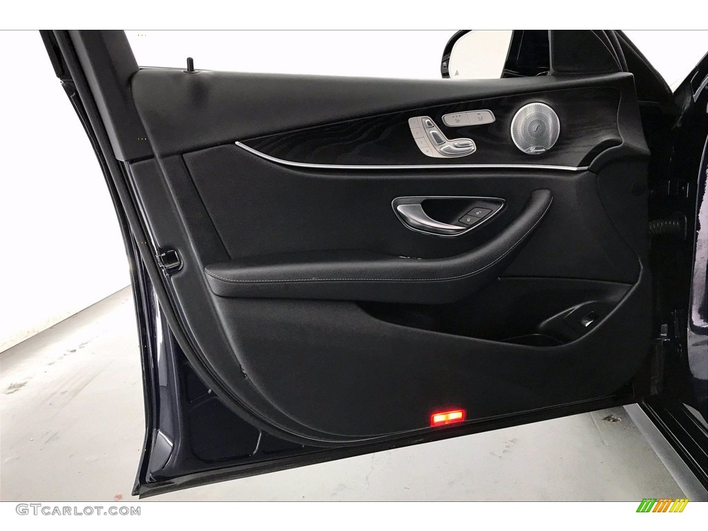 2018 E 300 Sedan - Lunar Blue Metallic / Black photo #25