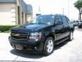 2007 Black Chevrolet Avalanche LS  photo #3