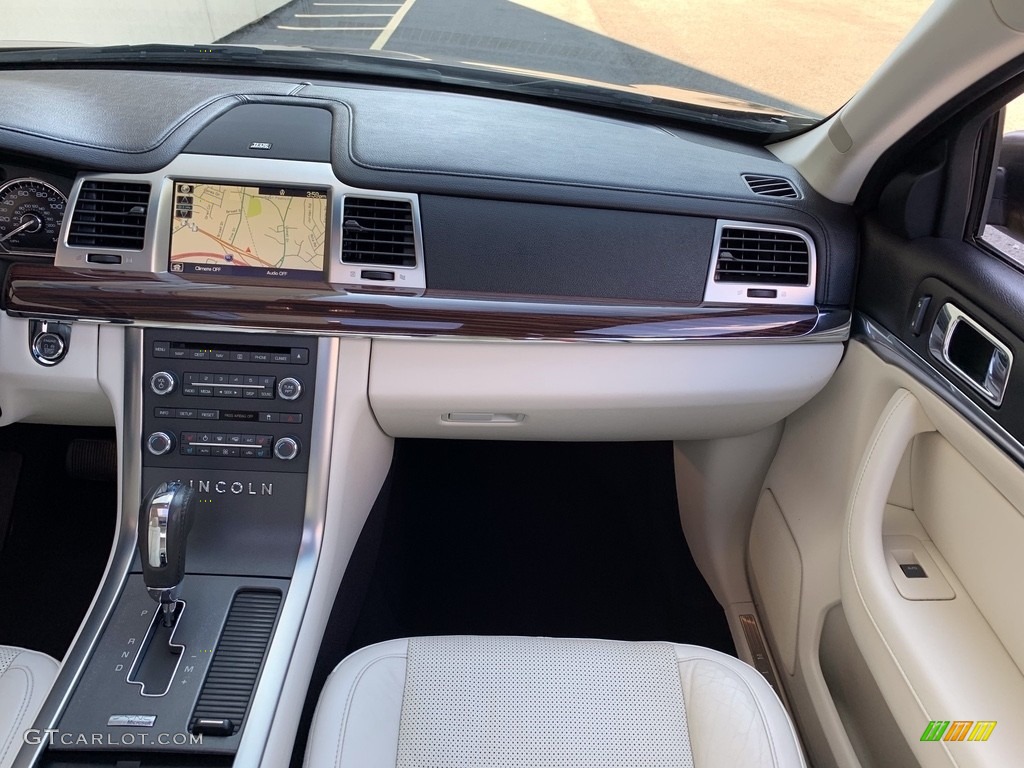 2009 MKS AWD Sedan - Cinnamon Metallic / Cashmere photo #46