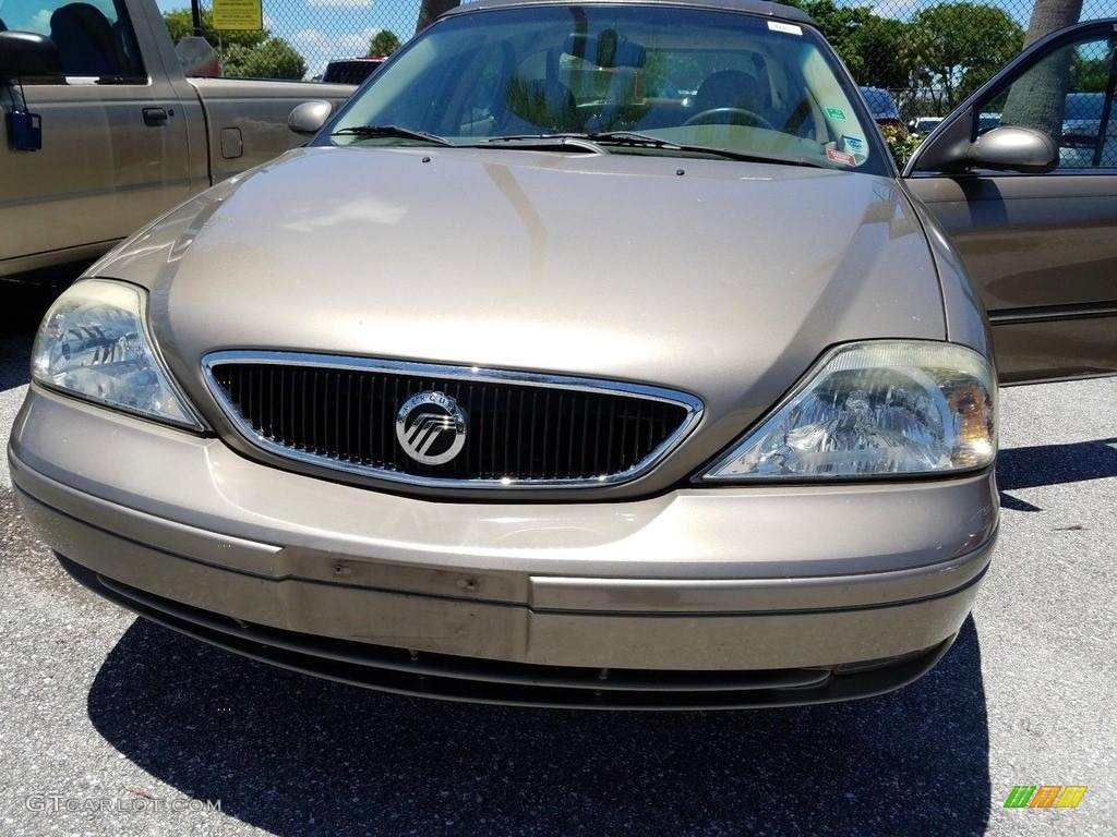 2002 Sable LS Premium Sedan - Arizona Beige Metallic / Medium Parchment photo #2