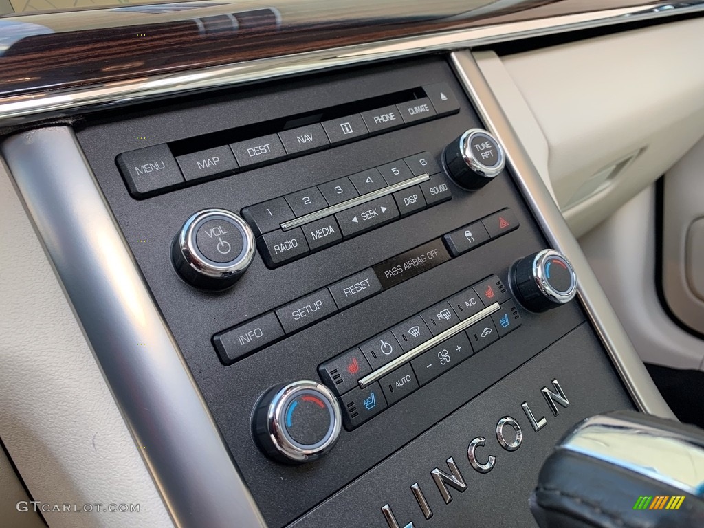 2009 MKS AWD Sedan - Cinnamon Metallic / Cashmere photo #61
