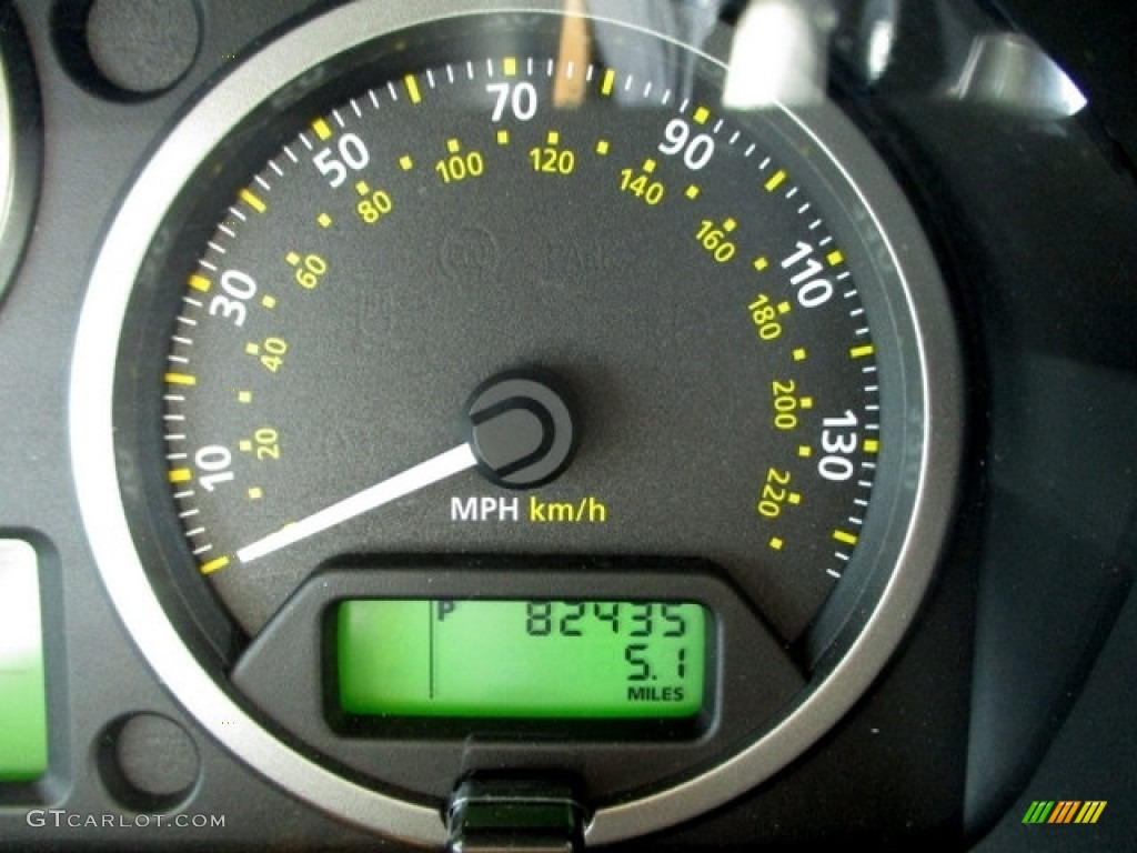 2010 Land Rover LR2 HSE Gauges Photo #139141796