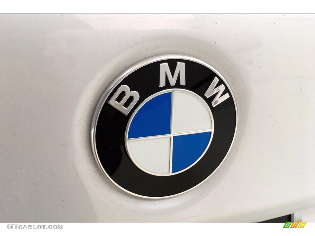 2017 5 Series 530i Sedan - Mineral White Metallic / Black photo #34