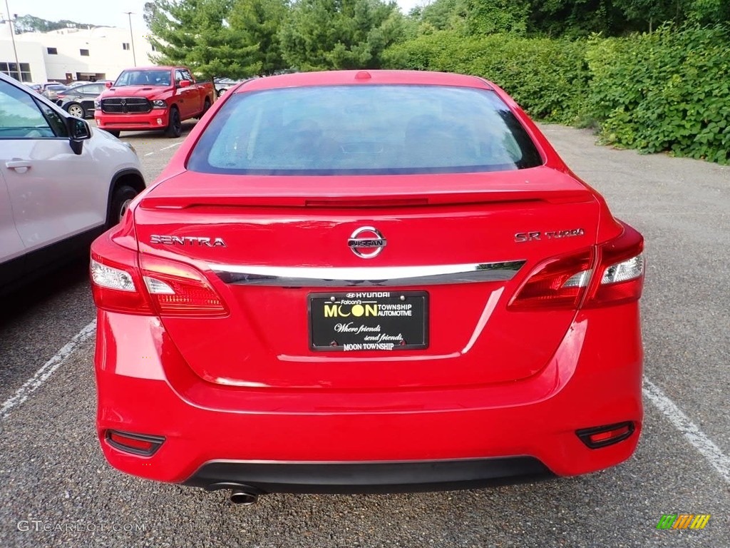 2017 Sentra SR Turbo - Red Alert / Charcoal photo #3