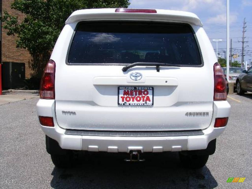 2004 4Runner SR5 4x4 - Natural White / Stone photo #4