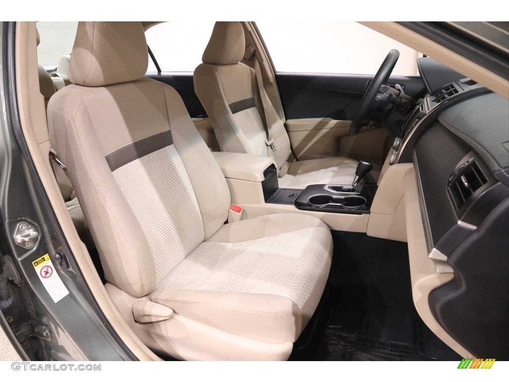 2013 Camry LE - Cypress Green Metallic / Ivory photo #17
