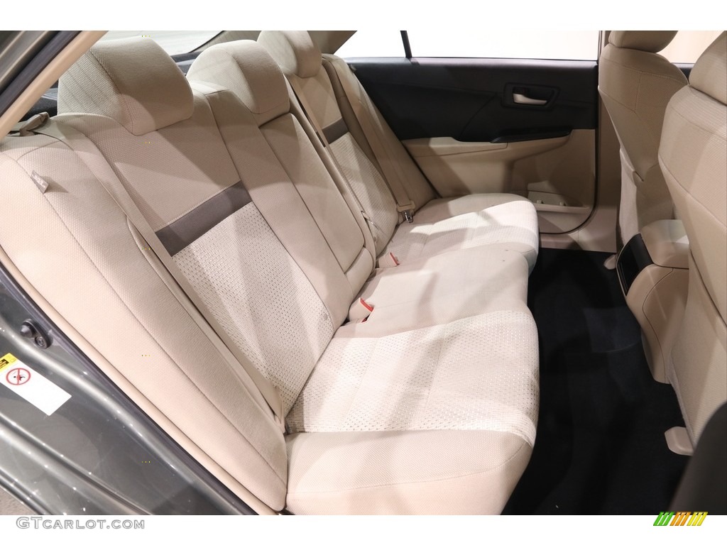 2013 Camry LE - Cypress Green Metallic / Ivory photo #18