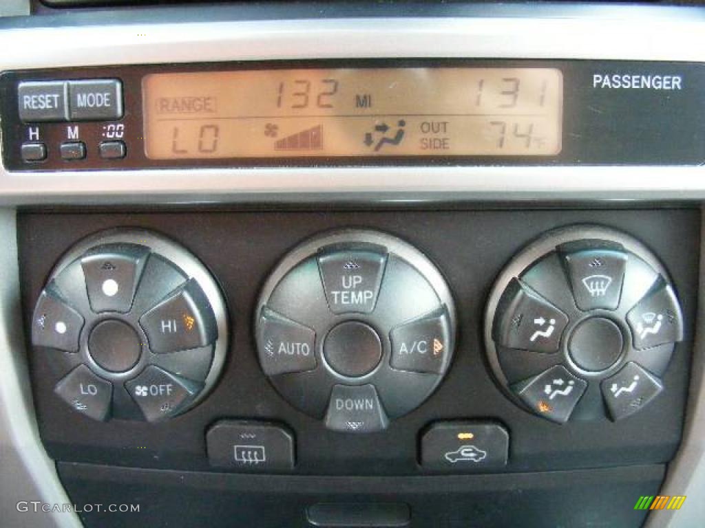 2004 4Runner SR5 4x4 - Natural White / Stone photo #20
