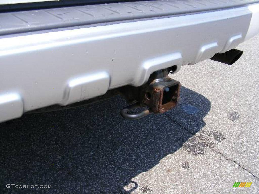 2004 4Runner SR5 4x4 - Natural White / Stone photo #26