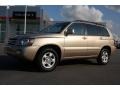 2005 Sonora Gold Pearl Toyota Highlander I4  photo #1