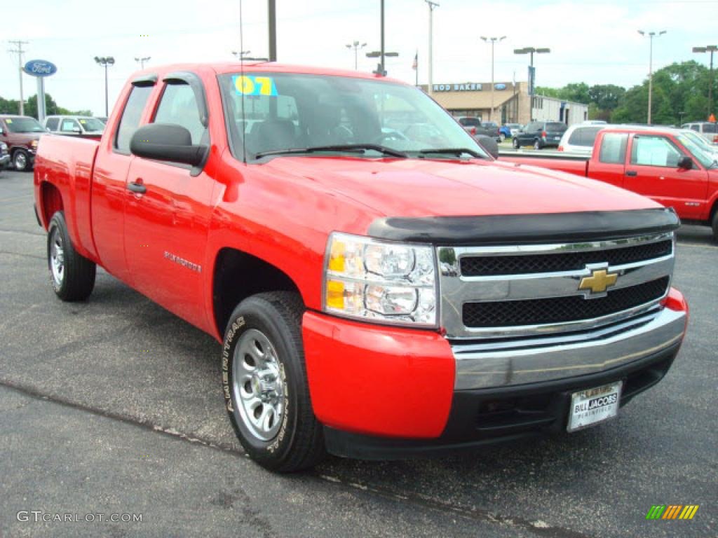 2007 Silverado 1500 LS Extended Cab - Victory Red / Dark Charcoal photo #4