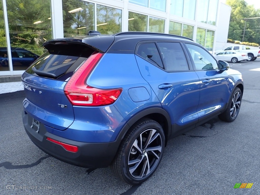 Bursting Blue Metallic 2021 Volvo XC40 T5 R-Design AWD Exterior Photo #139152103