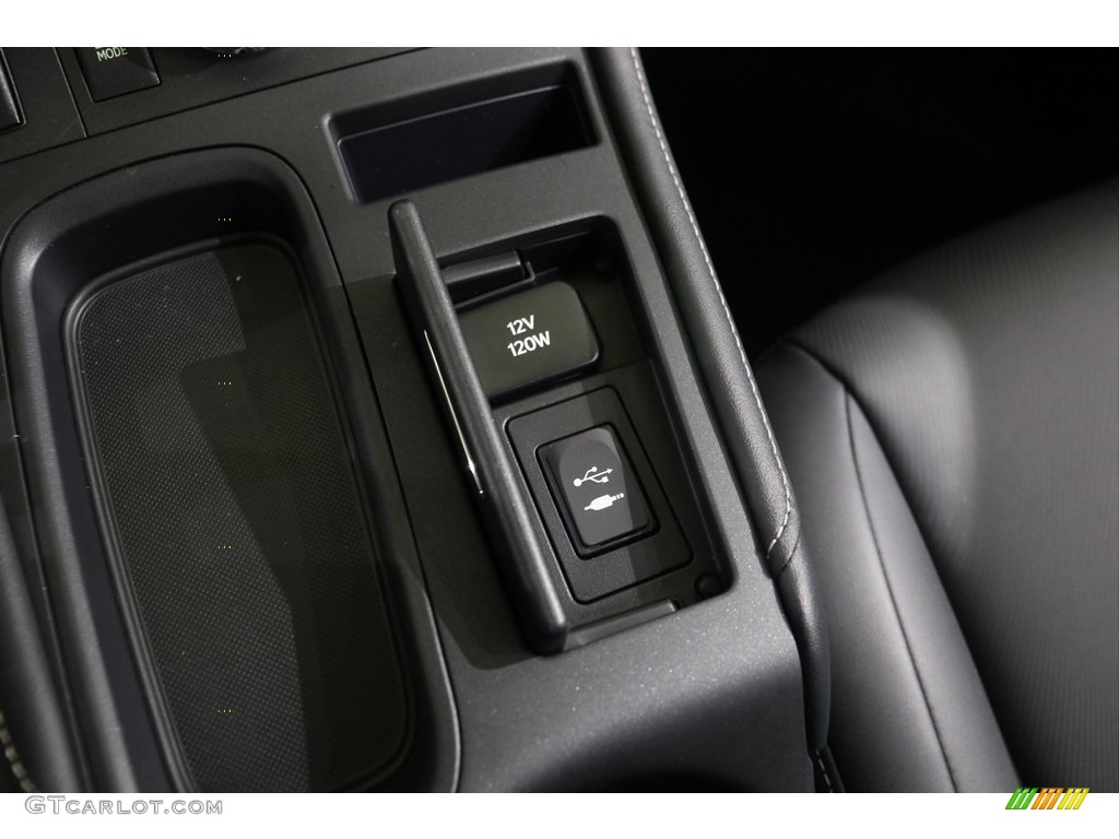 2017 CT 200h F Sport Hybrid - Ultra White / Black photo #10