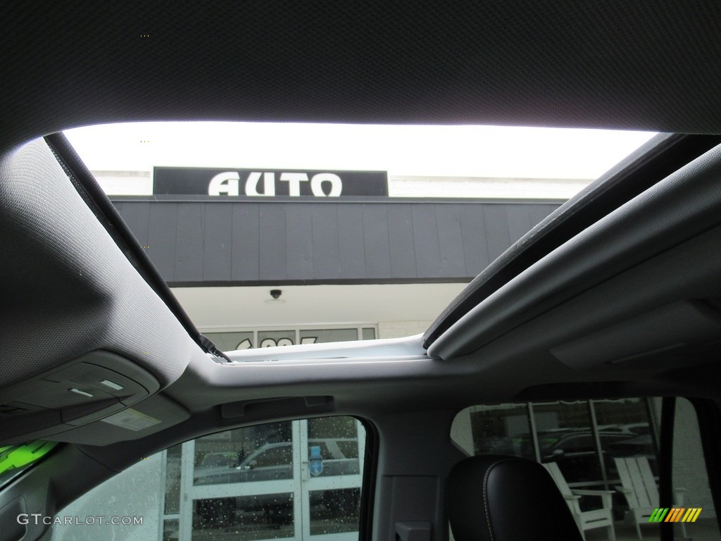 2019 Tahoe LT 4WD - Summit White / Jet Black photo #13