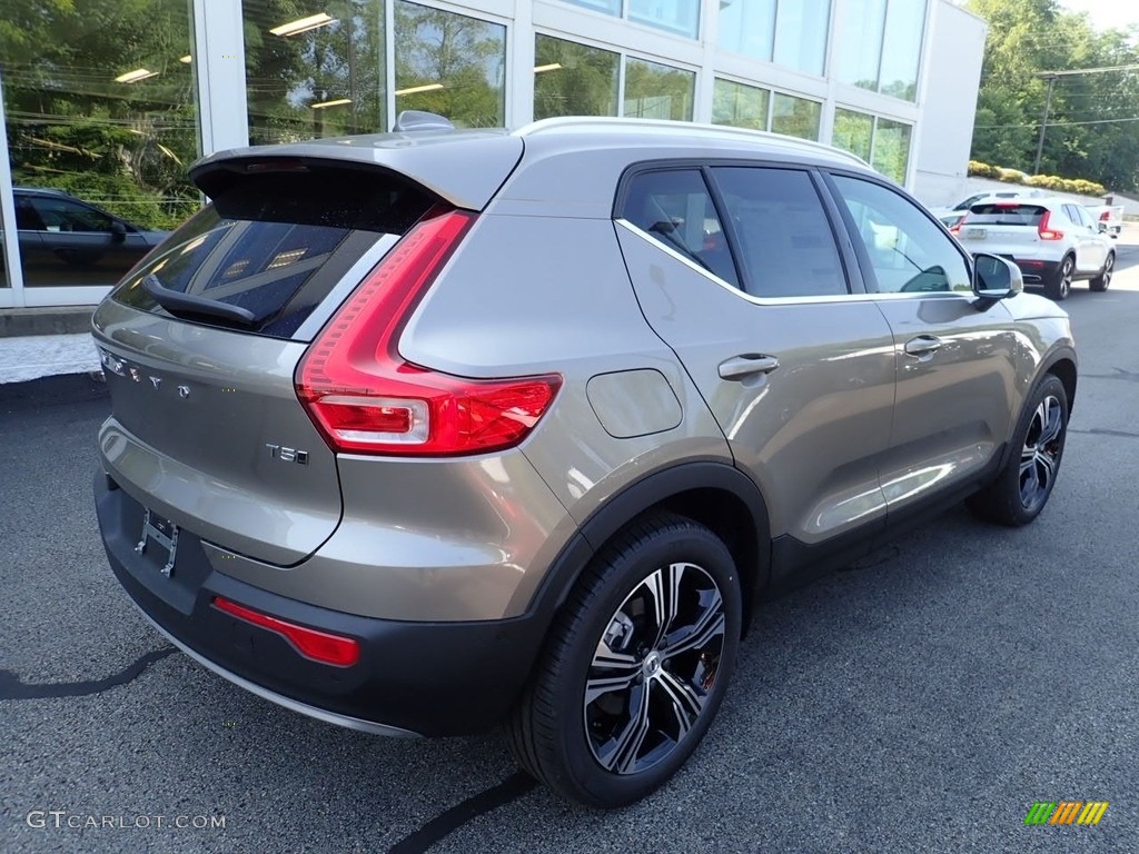 2021 XC40 T5 Inscription AWD - Pebble Grey Metallic / Blond/Charcoal photo #2