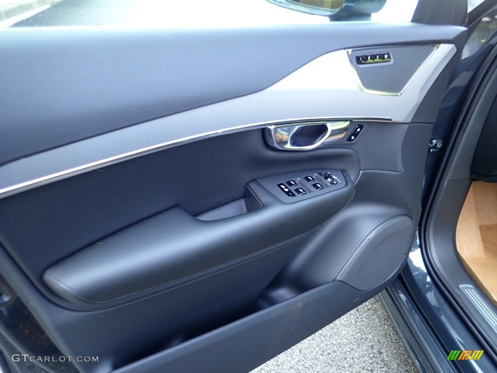 2021 Volvo XC90 T5 AWD Momentum Charcoal Door Panel Photo #139152976