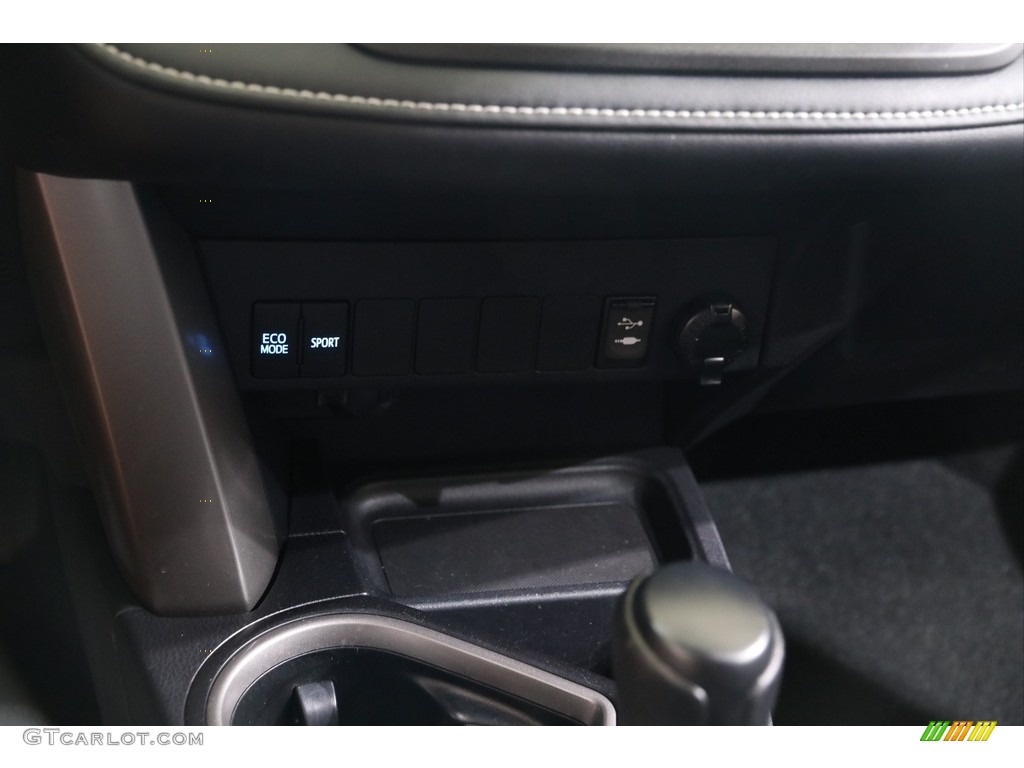 2017 RAV4 XLE - Black Current Metallic / Black photo #13