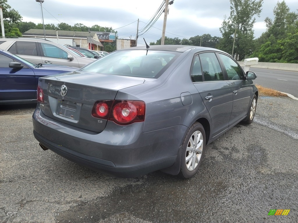 2010 Jetta SE Sedan - Platinum Grey Metallic / Titan Black photo #3