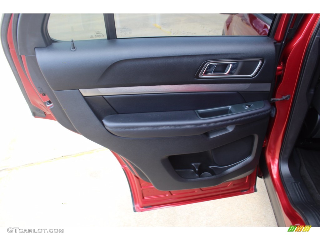 2018 Explorer XLT - Ruby Red / Ebony Black photo #24