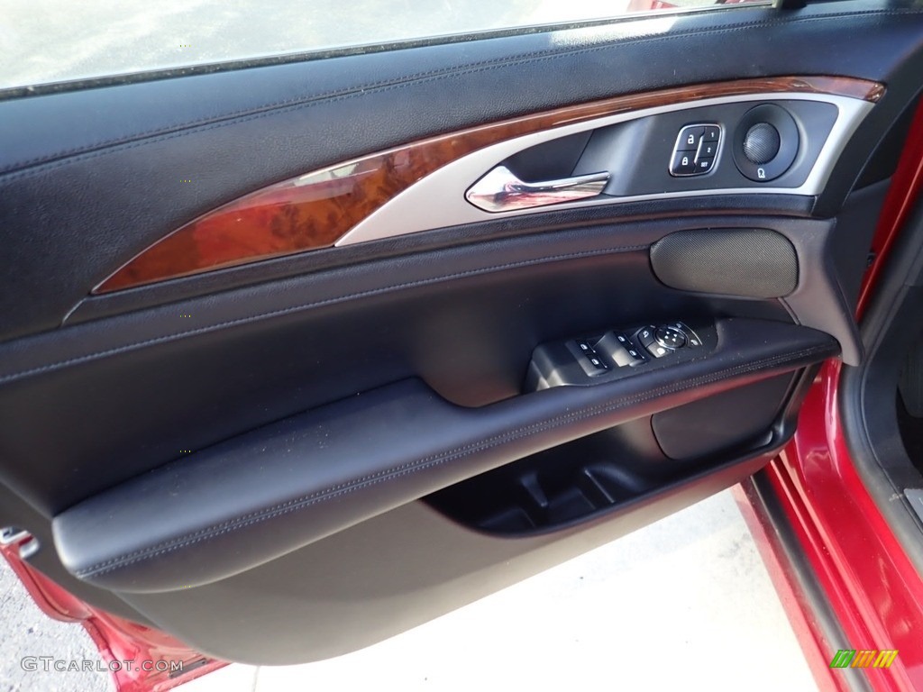 2019 Lincoln MKZ Reserve II AWD Ebony Door Panel Photo #139155790