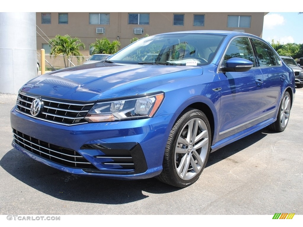 Reef Blue Metallic 2017 Volkswagen Passat R-Line Sedan Exterior Photo #139160801