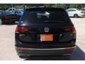 Deep Black Pearl - Tiguan SE Photo No. 8