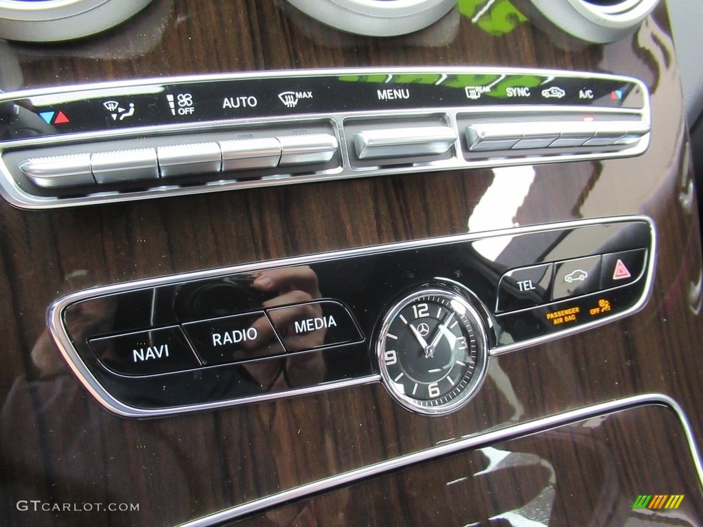 2020 Mercedes-Benz C 300 Sedan Controls Photo #139162051