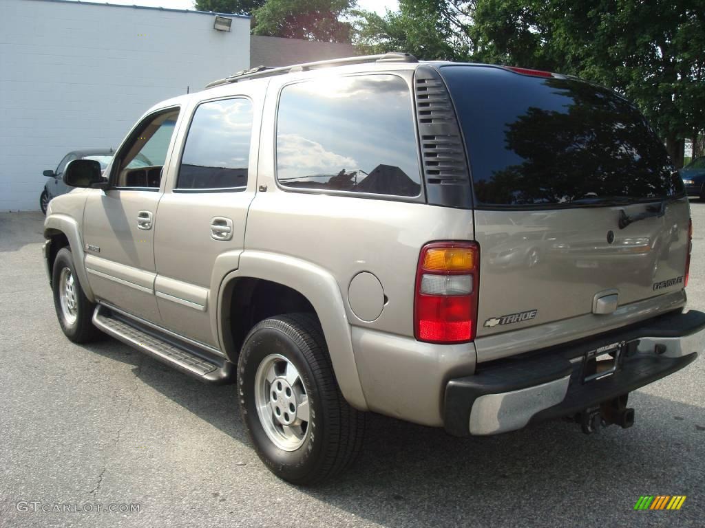 2003 Tahoe LT 4x4 - Light Pewter Metallic / Tan/Neutral photo #9