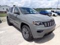 Sting-Gray - Grand Cherokee Altitude 4x4 Photo No. 7