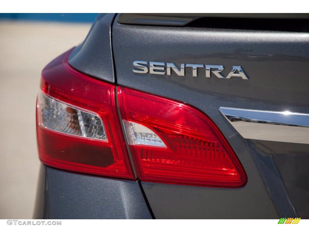 2019 Sentra SR - Gun Metallic / Charcoal photo #9