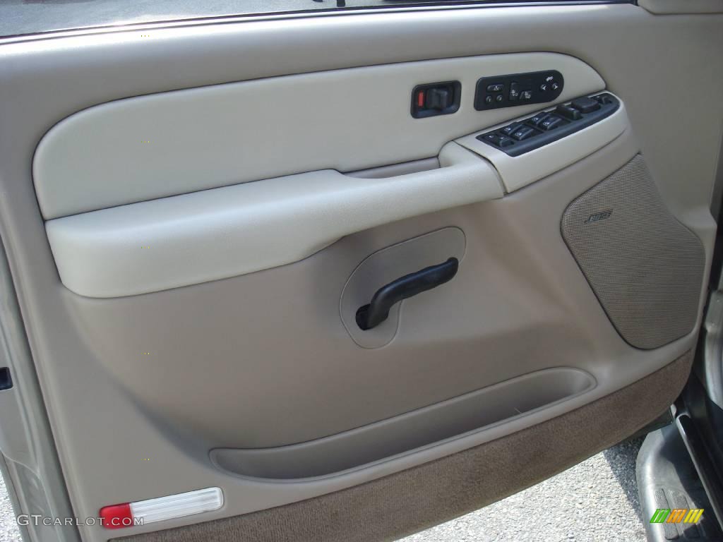 2003 Tahoe LT 4x4 - Light Pewter Metallic / Tan/Neutral photo #13