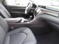 Super White - Camry SE Photo No. 12