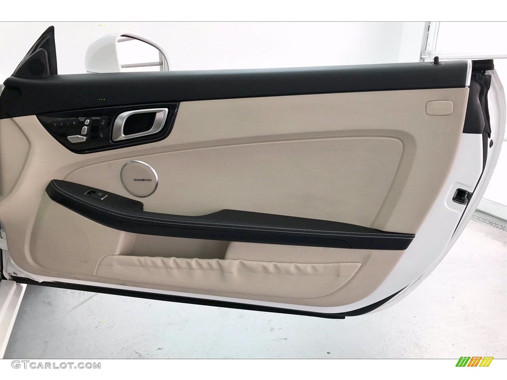 2017 Mercedes-Benz SLC 300 Roadster Sahara Beige Door Panel Photo #139170892