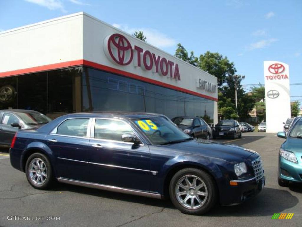 Midnight Blue Pearlcoat Chrysler 300