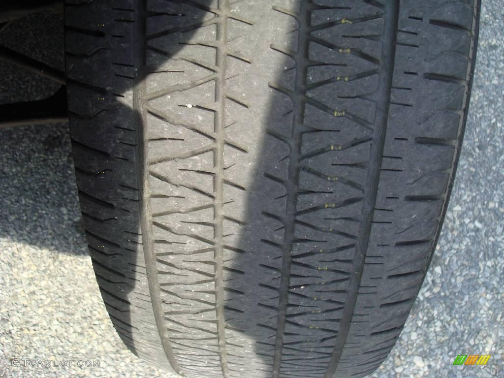 2003 Tahoe LT 4x4 - Light Pewter Metallic / Tan/Neutral photo #28