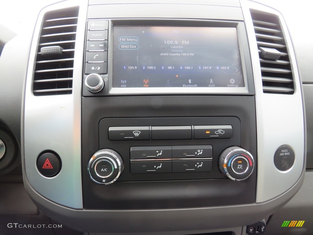 2019 Nissan Frontier S King Cab Controls Photos
