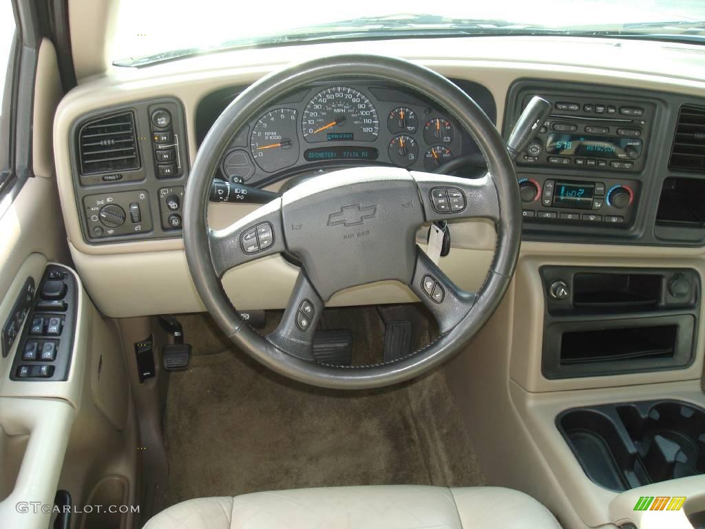 2003 Tahoe LT 4x4 - Light Pewter Metallic / Tan/Neutral photo #31