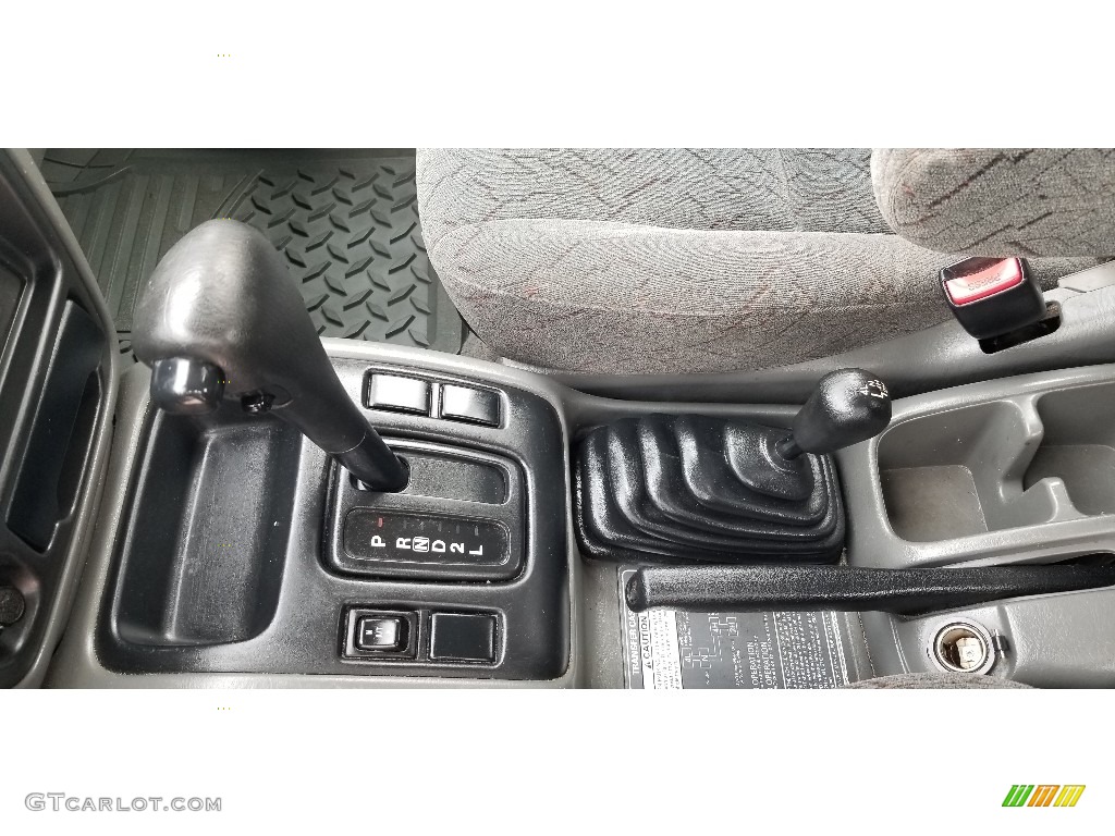 2003 Chevrolet Tracker ZR2 4WD Hard Top Transmission Photos