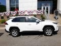 Super White - RAV4 XLE AWD Photo No. 31