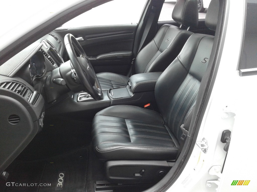 2016 Chrysler 300 S Front Seat Photo #139180302