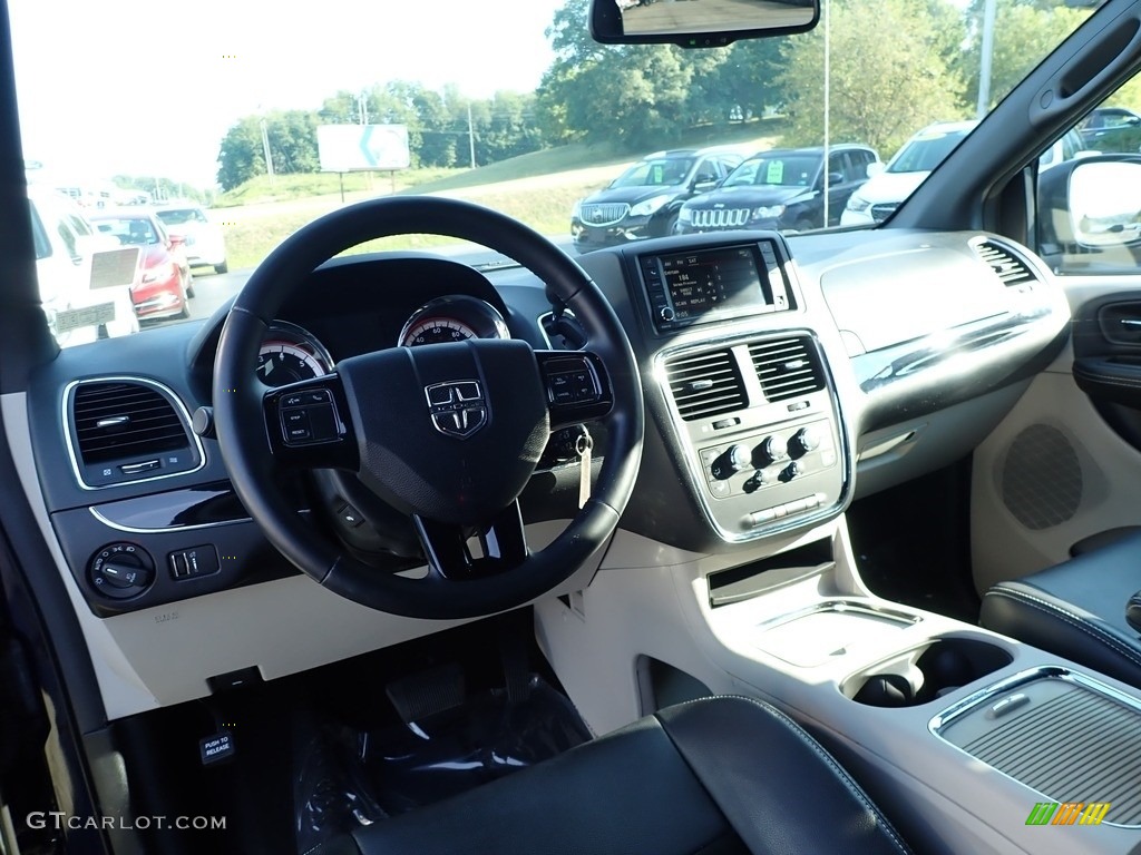 2014 Grand Caravan SXT 30th Anniversary Edition - True Blue Pearl / Black/Light Graystone photo #20